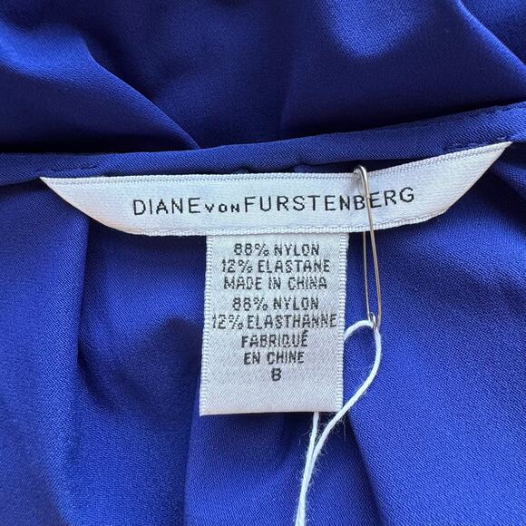 DIANE VON FURSTENBERG Blue Stretchy Cap Sleeve Belted Dress - Picture 11 of 11